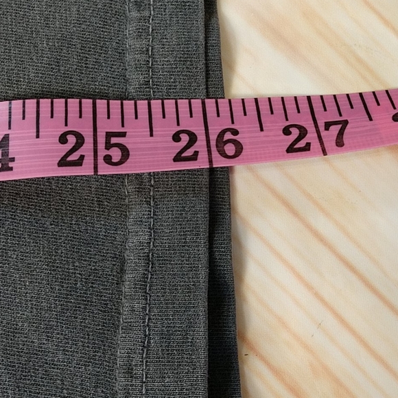 Ivory Ella pocket t-shirt. Size S - Picture 7 of 7